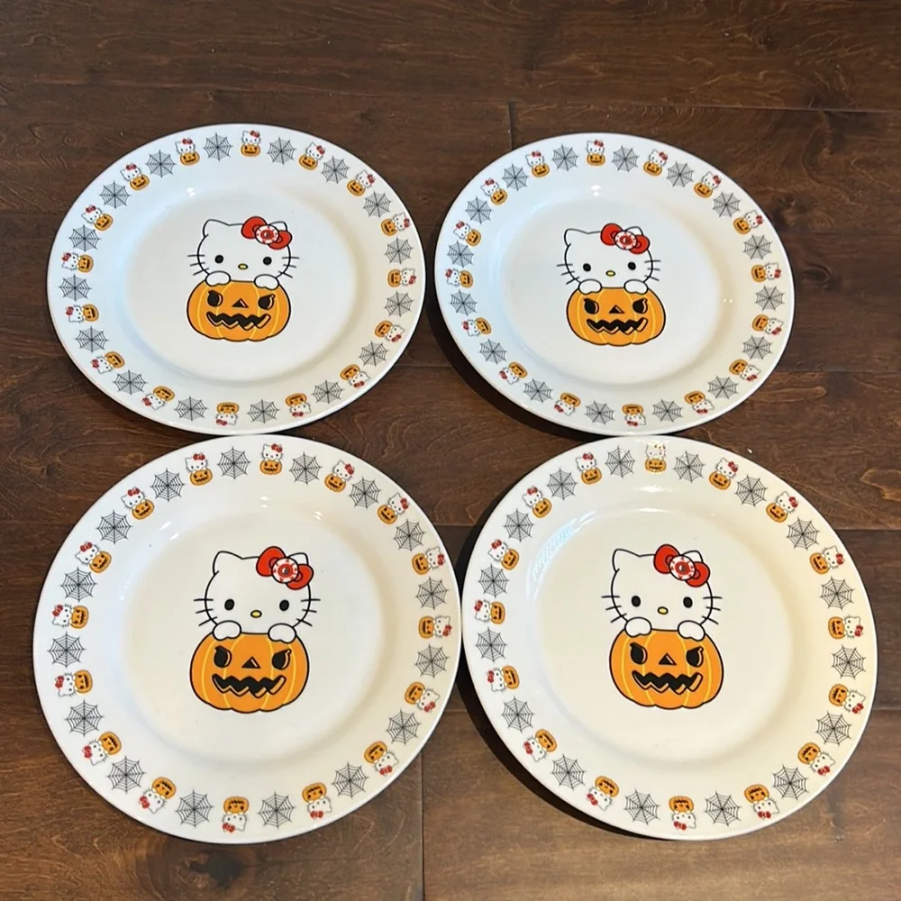 SANRIO X Pumpkin Hello Kitty Halloween Plate 🎃Set Of 4 Pumpkins New - Picture 1 of 3